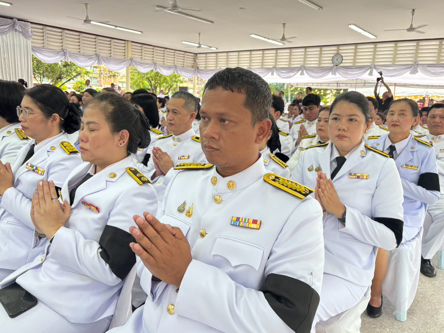 title - ส.ป.ก.นครปฐม เข้าร่วมพิธีบำเพ็ญกุศลปัญญาสมวาร (50 วัน) เพื่ออุทิศถวายพระกุศลแด่ สมเด็จพระเจ้าลูกเธอ เจ้าฟ้าพัชรกิติยาภา นเรนทิราเทพยวดี กรมหลวงราชสาริณีสิริพัชร มหาวัชรราชธิดา